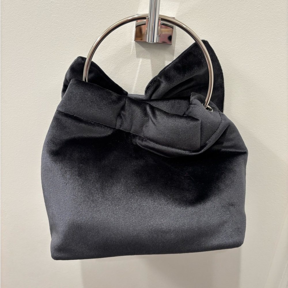 NWT House of Harlow 1960 Black Bow Clutch/Crossbody - Picture 2 of 7